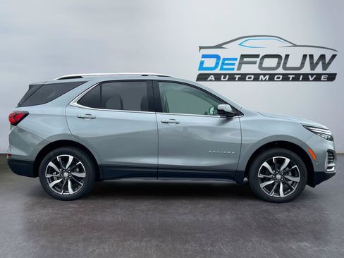 Used 2024 Chevrolet Equinox Premier AWD/4WD image 2