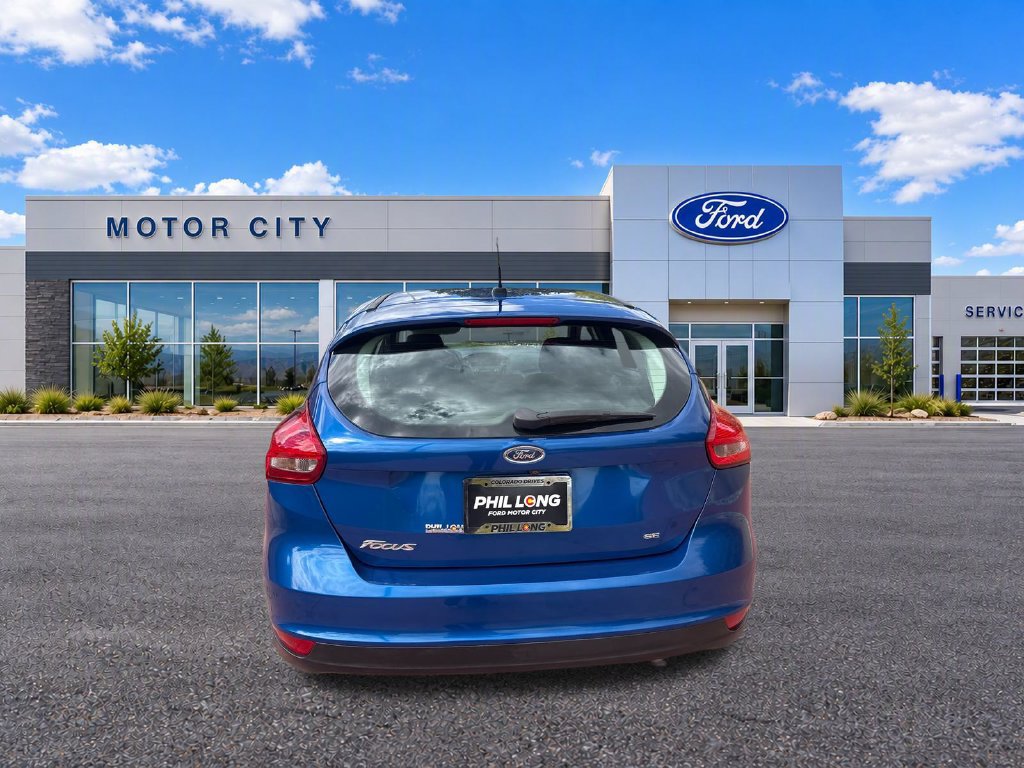 Used 2018 Ford Focus SE w/ Cold Weather Package FWD image 7