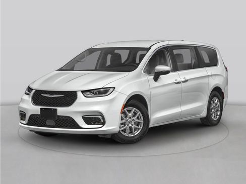 Used 2024 Chrysler Pacifica Touring-L FWD image 1