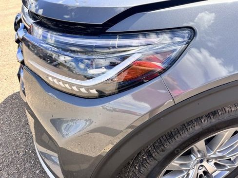 New 2026 Ford Explorer Platinum image 8