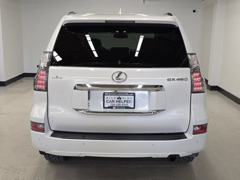 Used 2018 Lexus GX 460 Premium w/ Premium Package AWD/4WD image 9