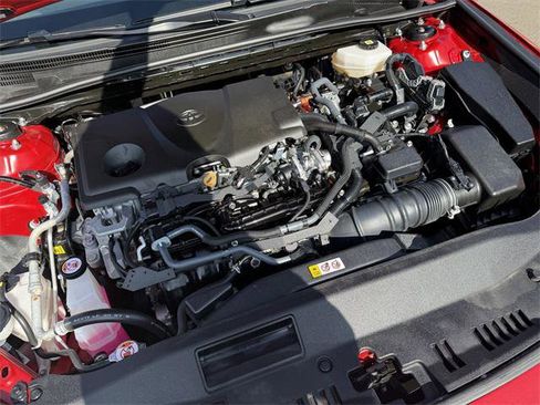 Certified 2025 Toyota Camry SE image 24