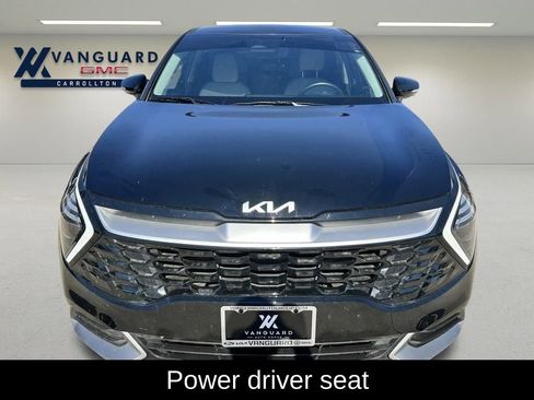 Used 2025 Kia Sportage EX image 9