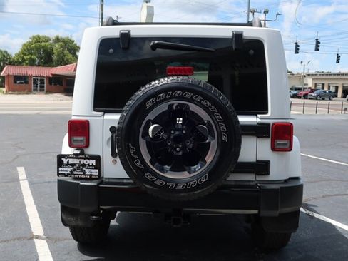 Used 2014 Jeep Wrangler Sahara AWD/4WD image 6