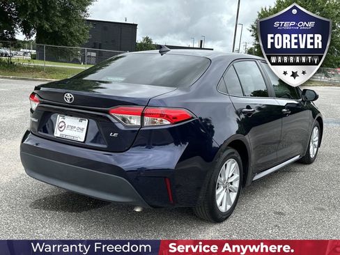 Used 2024 Toyota Corolla LE w/ LE Convenience Package FWD image 7