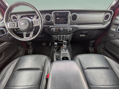 Used 2021 Jeep Wrangler Unlimited Sahara w/ Cold Weather Group image 17