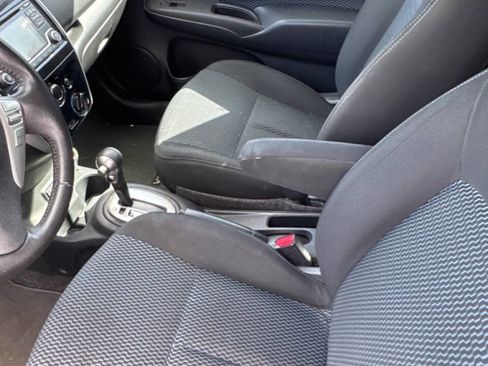 Used 2018 Nissan Versa Note SV image 7