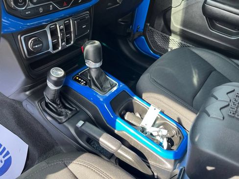 Used 2021 Jeep Gladiator Sport AWD/4WD image 12