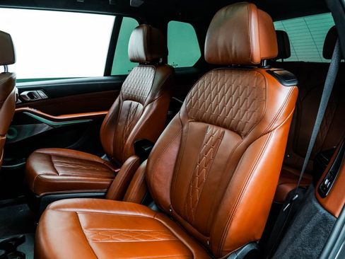 Used 2024 BMW X7 M60i w/ Executive Package image 17