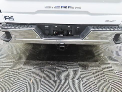 Used 2023 GMC Sierra 1500 SLT w/ SLT Convenience Package image 42