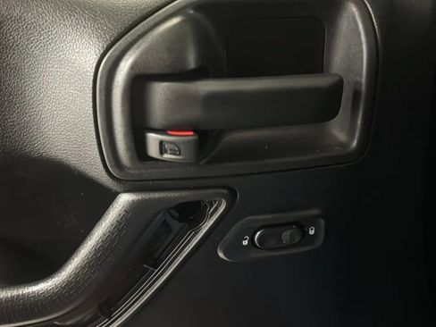 Used 2013 Jeep Wrangler Unlimited Sport AWD/4WD image 16