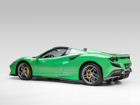 Certified 2023 Ferrari F8 Tributo RWD image 5