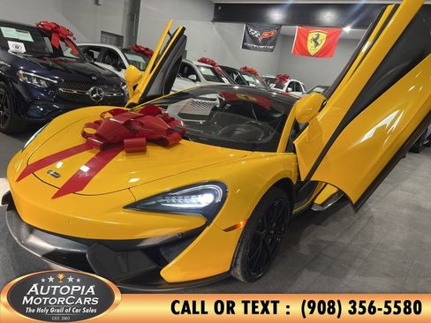 Used 2017 McLaren 570S RWD image 30