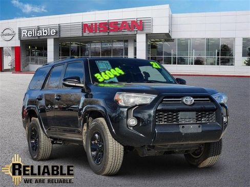 Used 2021 Toyota 4Runner SR5 Premium image 1