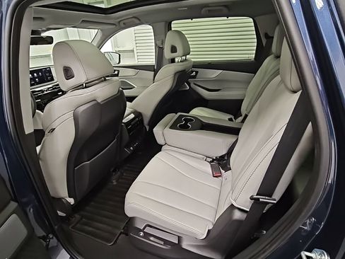 Used 2025 Acura MDX w/ Technology Package image 33