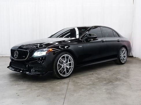 Used 2017 Mercedes-Benz E 43 AMG 4MATIC Sedan image 3