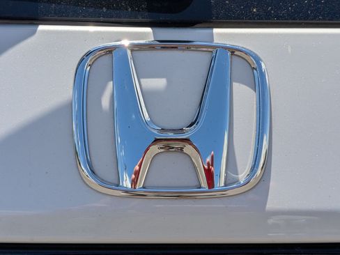 Used 2023 Honda Pilot Elite image 11