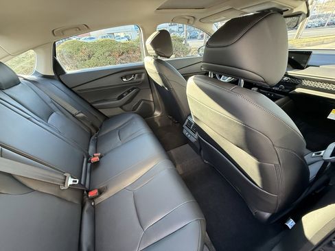 Certified 2025 Honda Accord Touring image 39