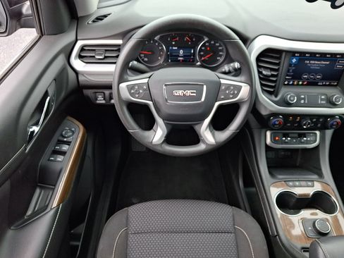 Certified 2023 GMC Acadia SLE FWD image 13