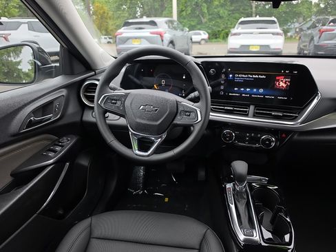 New 2026 Chevrolet Trax ACTIV w/ Driver Confidence Package FWD image 21