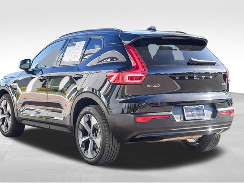 Used 2026 Volvo XC40 B5 Plus AWD/4WD image 7