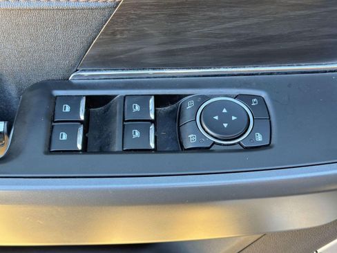 Used 2024 Ford F150 Lariat w/ Tow/Haul Package AWD/4WD image 12