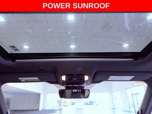 Used 2022 Toyota Highlander XSE image 11