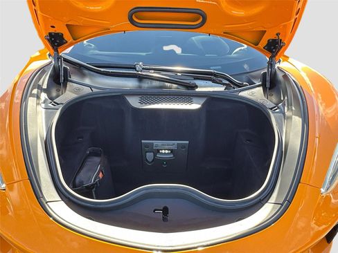 Used 2025 McLaren GTS image 32