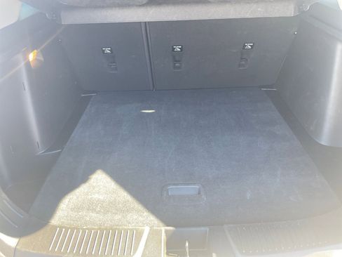 Used 2025 Chevrolet Trax LT image 31