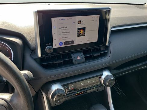 Used 2024 Toyota RAV4 XLE image 31