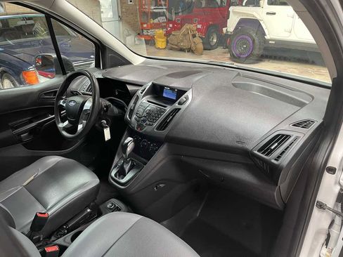 Used 2016 Ford Transit Connect XL FWD image 10