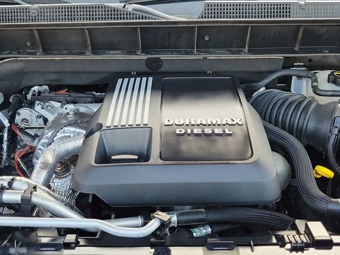 Used 2025 Chevrolet Silverado 1500 RST w/ Rally Edition AWD/4WD image 13