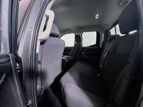 Used 2022 Toyota Tundra SR5 w/ SR5 Convenience Package AWD/4WD image 19