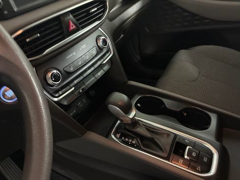 Used 2020 Hyundai Santa Fe SEL image 21