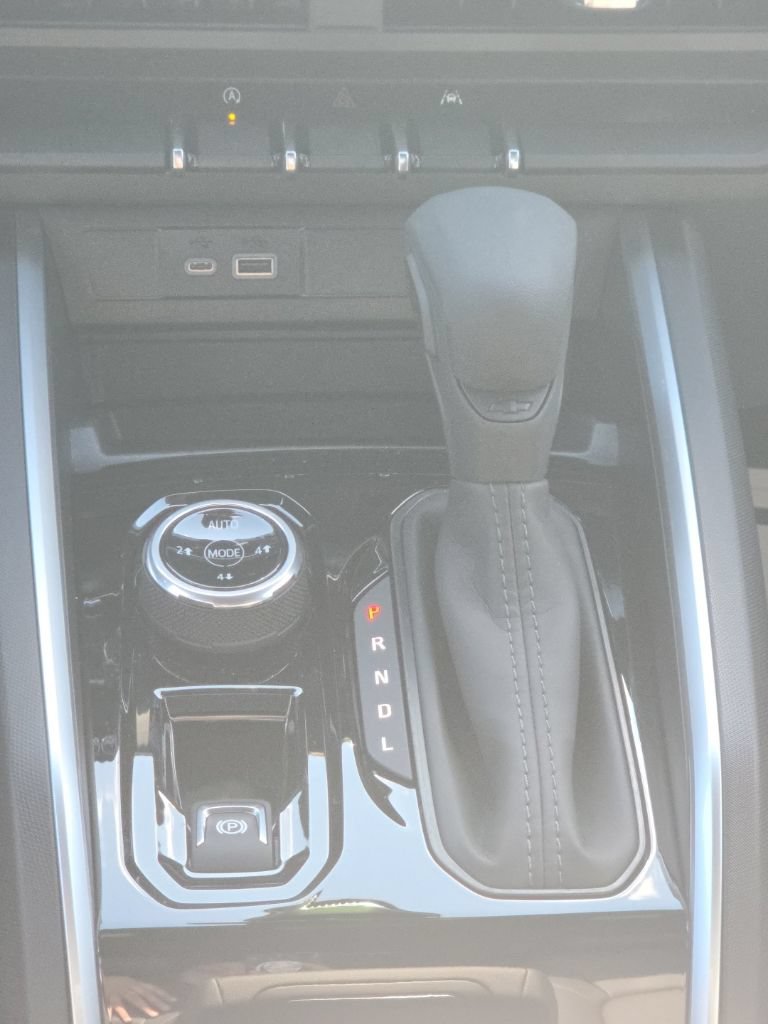 New 2026 Chevrolet Colorado Trail Boss AWD/4WD image 14
