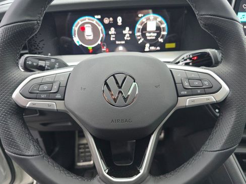 New 2026 Volkswagen Tiguan SE R-Line image 29