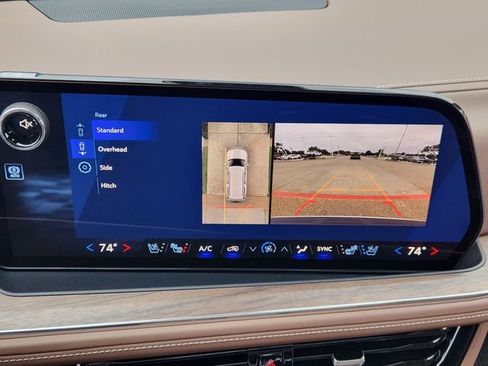 New 2026 Chevrolet Suburban High Country AWD/4WD image 15