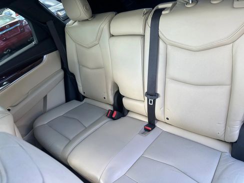 Used 2017 Cadillac XT5 Luxury image 13
