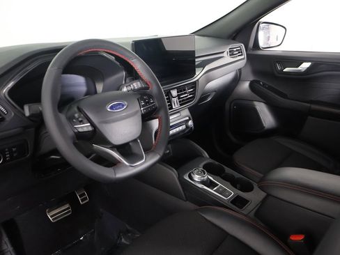 Used 2023 Ford Escape ST-Line Elite image 25