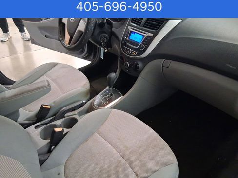 Used 2014 Hyundai Accent GLS image 7
