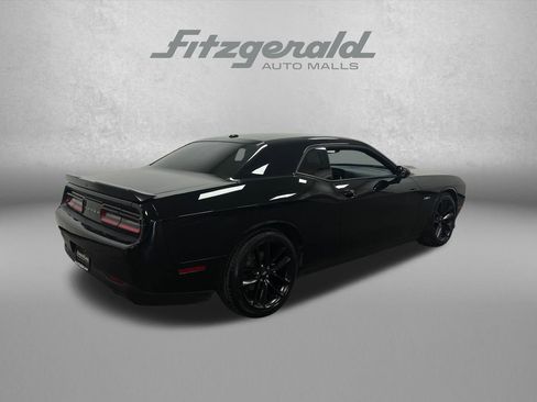 Used 2023 Dodge Challenger R/T RWD image 6