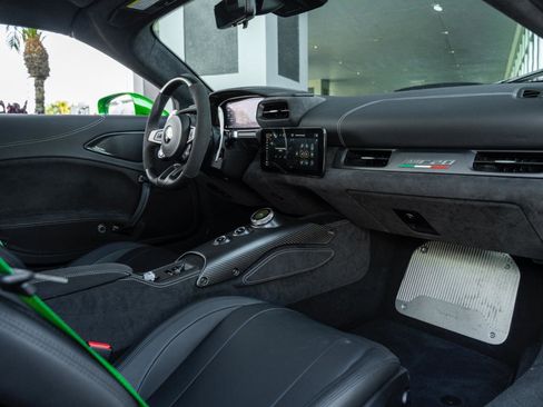 Used 2023 Maserati MC20 Spyder RWD image 2