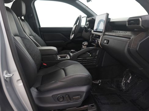 Used 2024 Toyota Tacoma Limited image 12