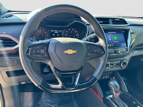 Used 2023 Chevrolet TrailBlazer RS w/ Convenience Package image 11