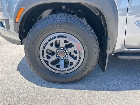Certified 2025 Nissan Frontier PRO-4X AWD/4WD image 54