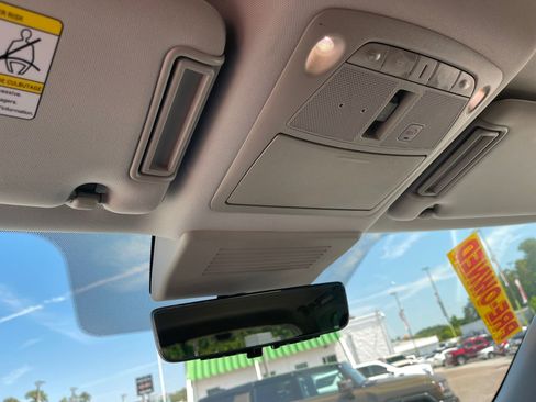 Used 2021 INFINITI QX80 Luxe image 19