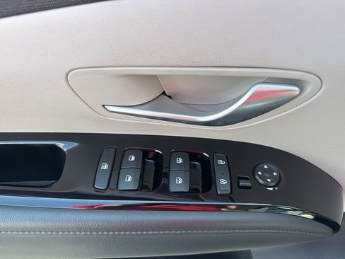 Used 2022 Hyundai Tucson Limited AWD/4WD image 30