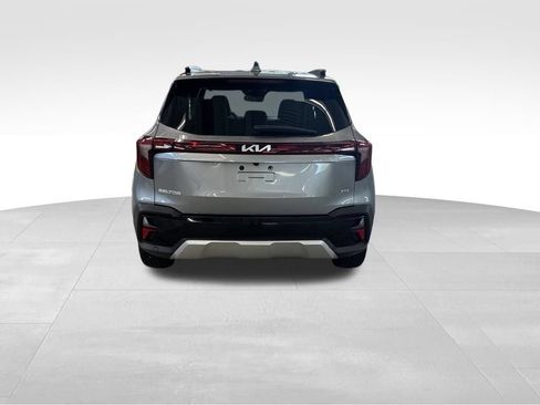 Certified 2026 Kia Seltos EX AWD/4WD image 6
