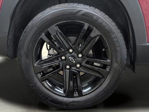 Used 2024 Chevrolet Trax ACTIV w/ Sunroof Package FWD image 26