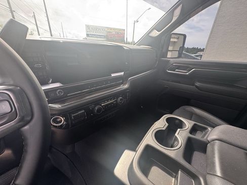 Used 2024 Chevrolet Silverado 3500 LT w/ Convenience Package AWD/4WD image 20